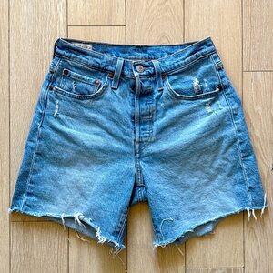 Levi's 501 High Rise 6” Jean Shorts Women’s Size 26